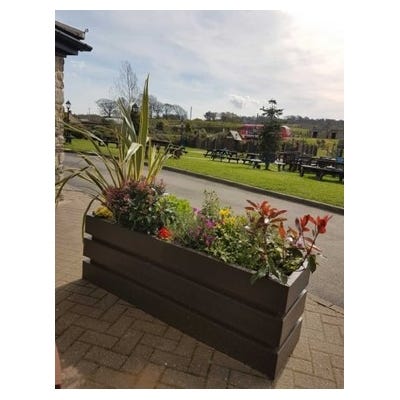 Recycled Plastic Medium Bistro Planter Brown