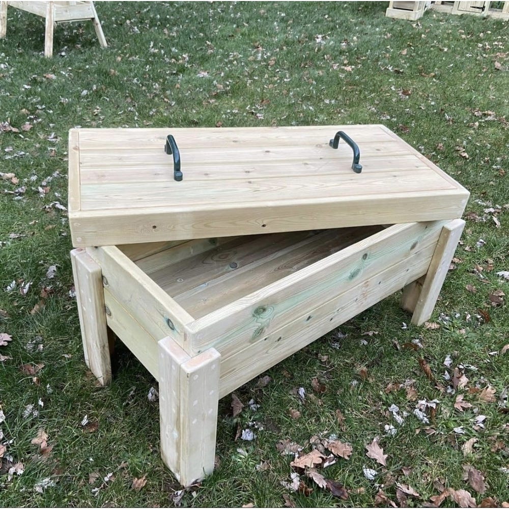 Raised Sandpit with Lid