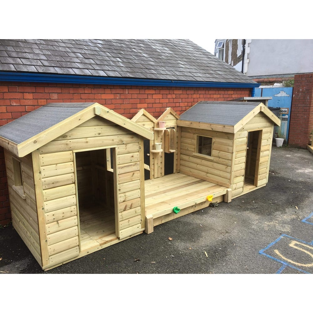 Twin Beach Huts and Sandpit Stage