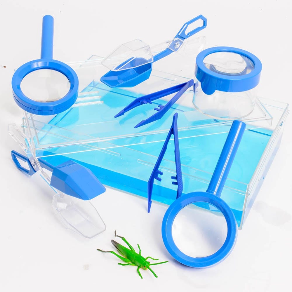 Large Bug and Aquatic Tank